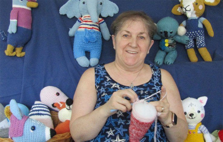 Quenours d'Amour est le site de vente de tricots de Renée Fournier.